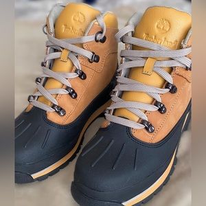 Boys Timberland boots
